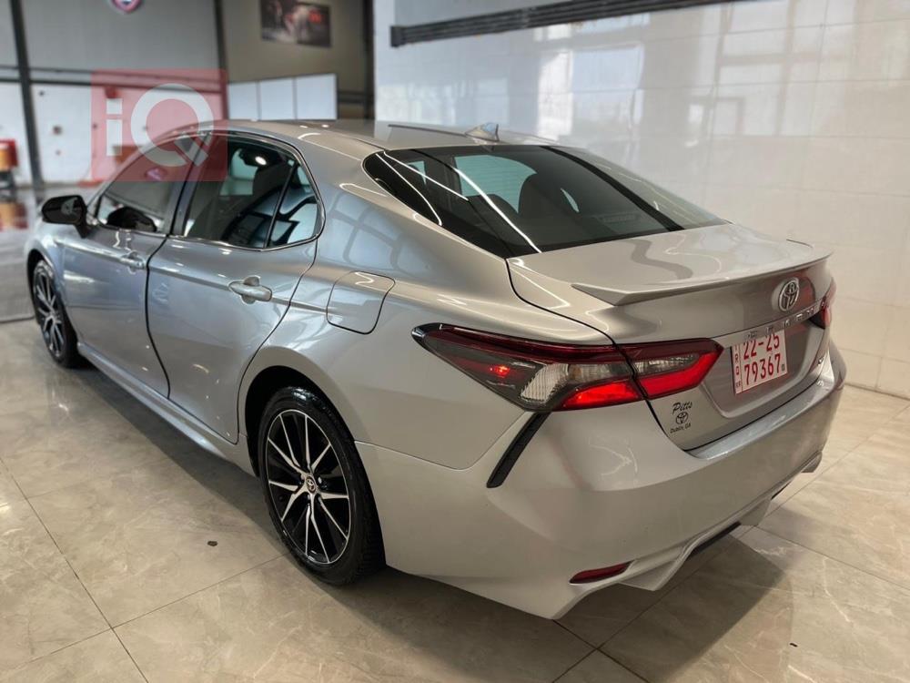 تۆیۆتا کامری